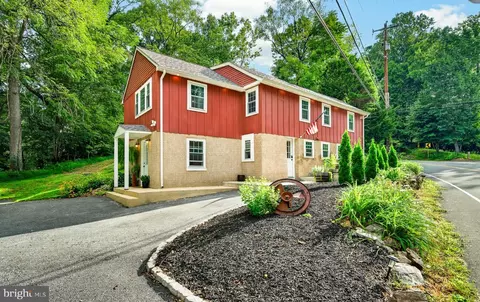 71 Concord Rd, Garnet Valley, PA 19060