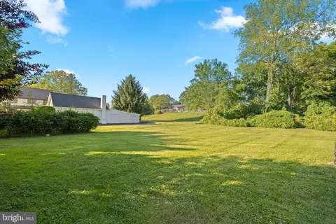 Exterior - 328 Morris Rd, Wayne, PA 19087 photo 7 of 10