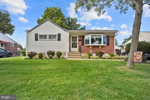 1039 11th Ave, Folsom, PA 19033