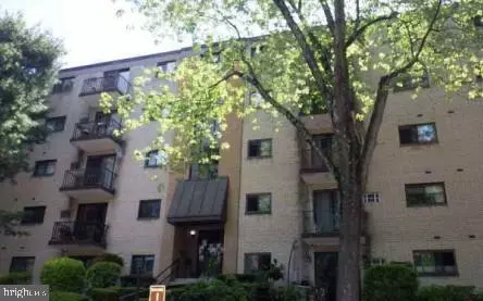 400 Glendale Rd #I-54, Havertown, PA 19083