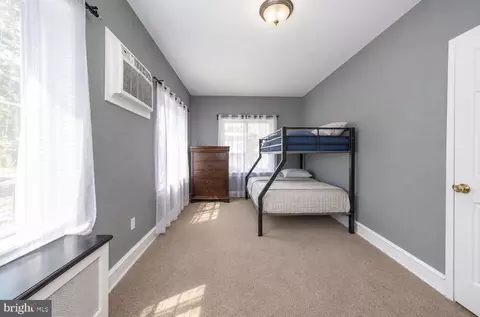 Bedroom - 7201 Wayne Ave, Darby, PA 19082 photo 4 of 6