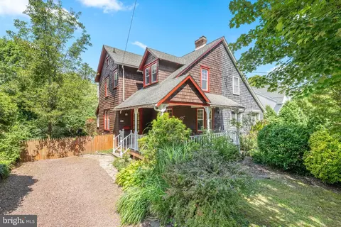 203 Dartmouth Ave, Swarthmore, PA 19081