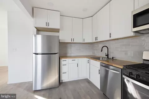 Other - 29 Chestnut St, Marcus Hook, PA 19061 photo 1 of 10