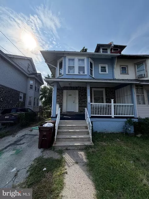 212 N Maple Ave, Lansdowne, PA 19050