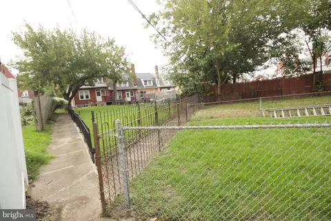 Exterior - 618 Post Rd, Marcus Hook, PA 19061 photo 8 of 8