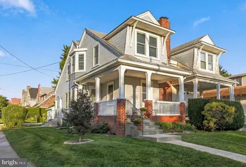 2131 Darby Rd, Havertown, PA 19083