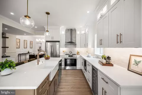 307 S Chester Rd, Swarthmore, PA 19081