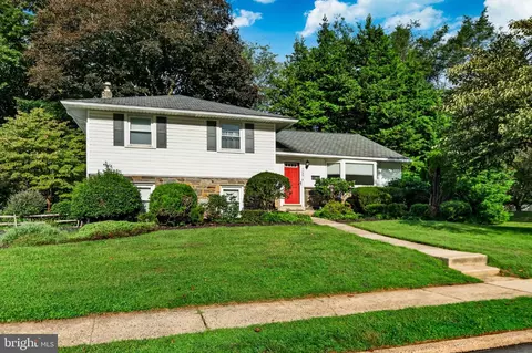 1155 S Lehigh Cir, Swarthmore, PA 19081