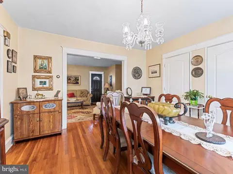 Dining - 257 Long Ln, Darby, PA 19082 photo 2 of 2