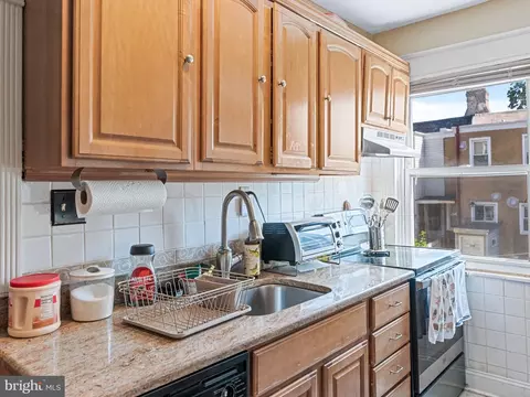 Kitchen - 257 Long Ln, Darby, PA 19082 photo 3 of 4