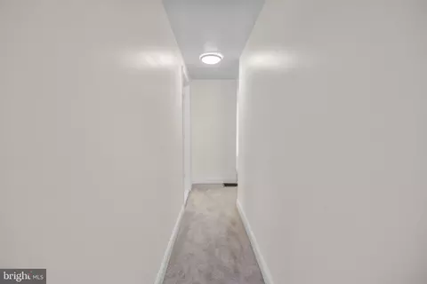 Entry Way - 19 W 9th St, Marcus Hook, PA 19061 photo 6 of 8