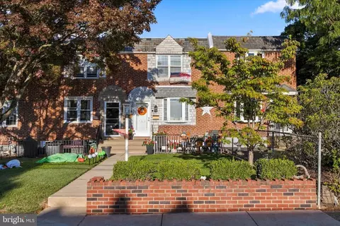 303 N Oak Ave, Clifton Heights, PA 19018