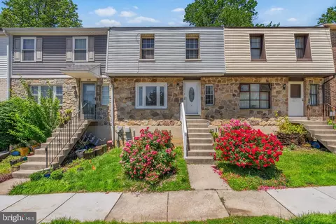643 Saint Anthony Ln, Darby, PA 19082