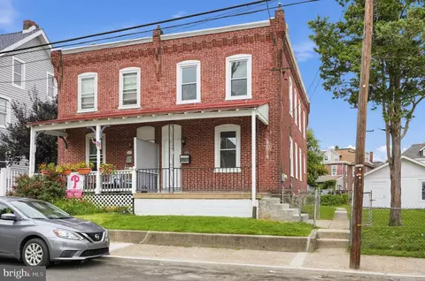 123 E Madison Ave, Clifton Heights, PA 19018
