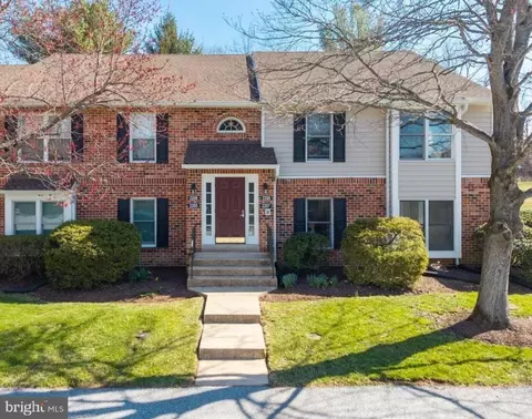 1802 N Glen Dr #1802, Glen Mills, PA 19342