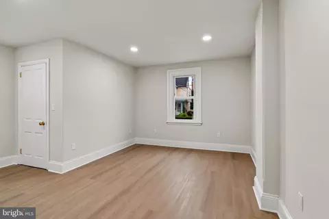 Living - 256 N Aberdeen Ave, Wayne, PA 19087 photo 2 of 2
