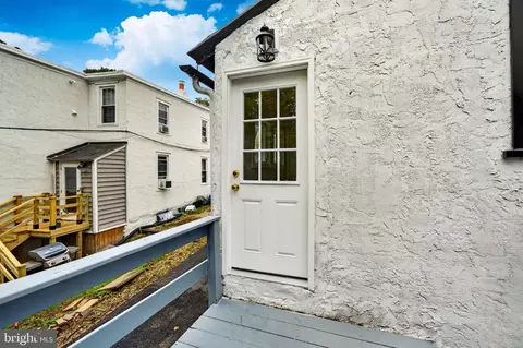 Exterior - 256 N Aberdeen Ave, Wayne, PA 19087 photo 2 of 5