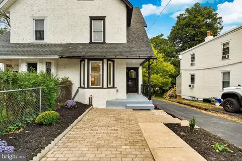 256 N Aberdeen Ave, Wayne, PA 19087