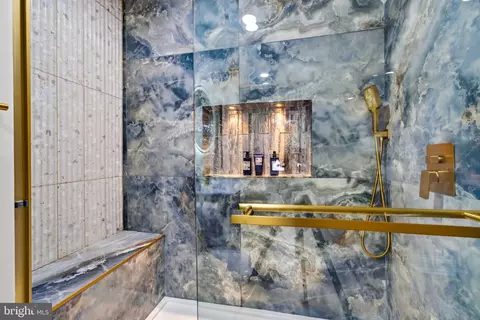 Bath - 256 N Aberdeen Ave, Wayne, PA 19087 photo 8 of 8