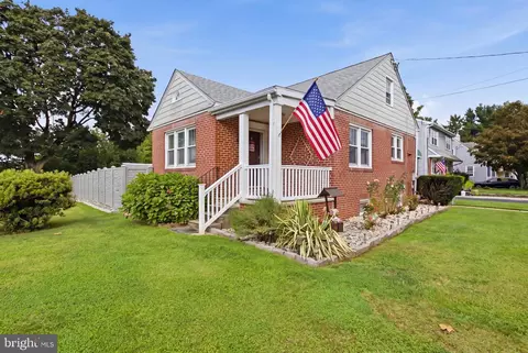 2 Myrtle Ave, Ridley Park, PA 19078