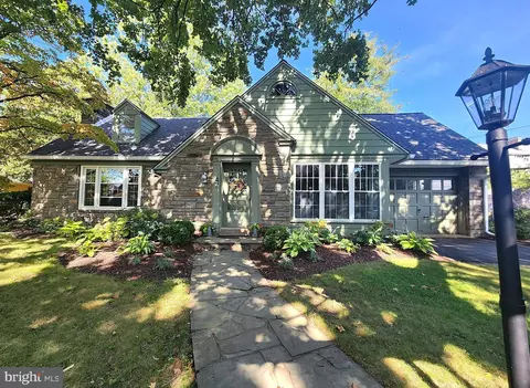 47 Drexel Ave, Lansdowne, PA 19050