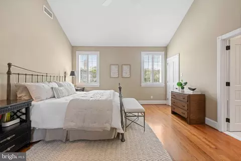 Bedroom - 103 Walnut Ave, Wayne, PA 19087 photo 4 of 11