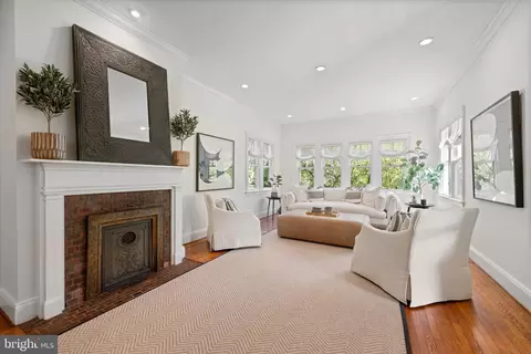 Living - 103 Walnut Ave, Wayne, PA 19087 photo 1 of 1