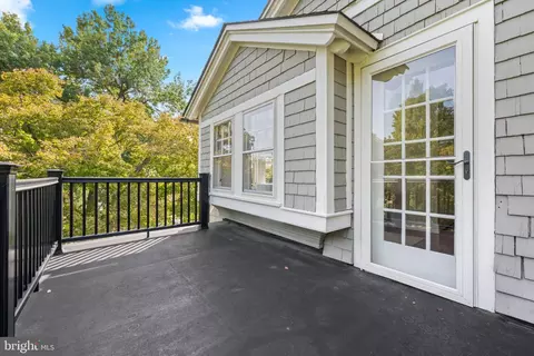 Exterior - 103 Walnut Ave, Wayne, PA 19087 photo 7 of 12
