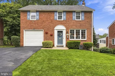 280 Friendship Rd, Drexel Hill, PA 19026