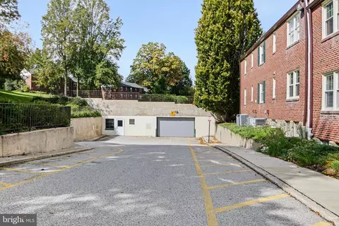 Exterior - 500 E Lancaster Ave # 112, Wayne, PA 19087 photo 2 of 2
