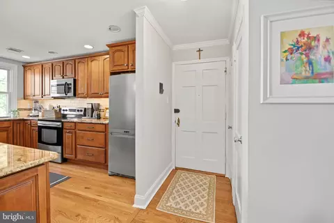 Entry Way - 500 E Lancaster Ave # 112, Wayne, PA 19087 photo 1 of 4