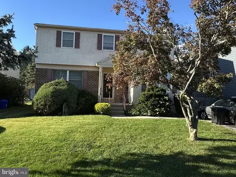 314 Greenbriar Ln, Havertown, PA 19083