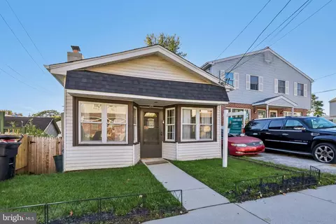 430 Charmont Ave, Folcroft, PA 19032