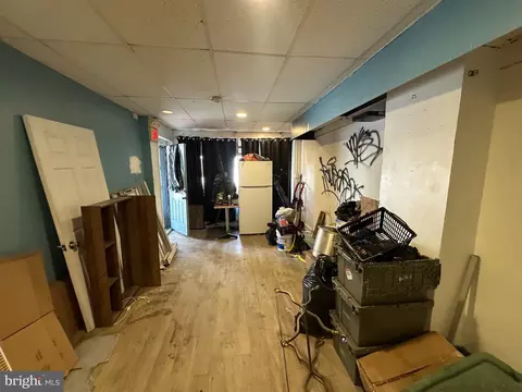 Entry Way - 404 Long Ln, Darby, PA 19082 photo 1 of 4