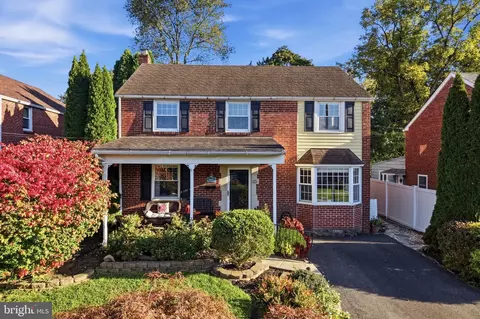 1802 Robinson Ave, Havertown, PA 19083
