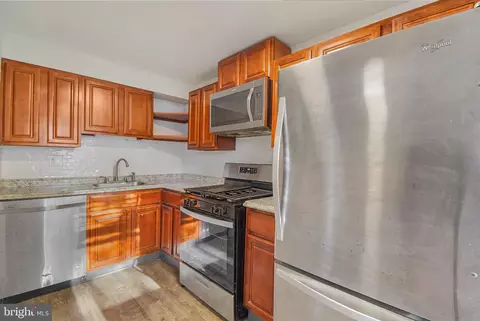 913 Maple Ave, Glenolden, PA 19036