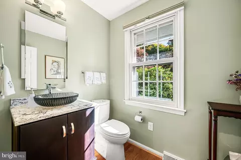 Bath - 9 Briarcrest Dr, Rose Valley, PA 19086 photo 1 of 8