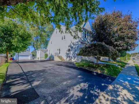 128 Isabel Ave, Glenolden, PA 19036