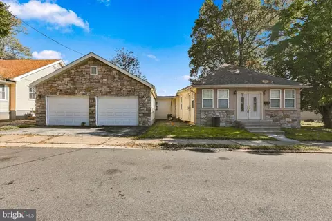 629 Greenhill Rd, Sharon Hill, PA 19079