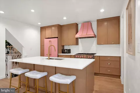 Kitchen - 41 Sunshine Rd, Darby, PA 19082 photo 2 of 2