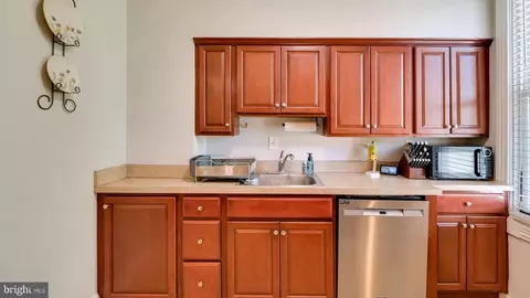 Kitchen - 264 N Aberdeen Ave, Wayne, PA 19087 photo 1 of 1
