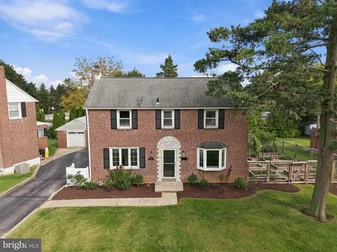 Exterior - 75 Nield Rd, Springfield, PA 19064 photo 3 of 8