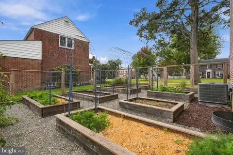 Exterior - 75 Nield Rd, Springfield, PA 19064 photo 5 of 8
