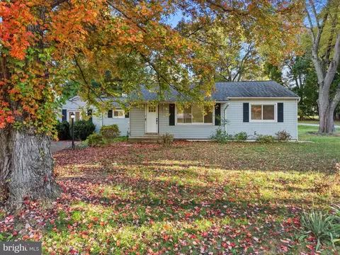 3392 Garnet Mine Rd, Garnet Valley, PA 19060