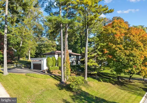 203 Wedgewood Cir, Newtown Square, PA 19073