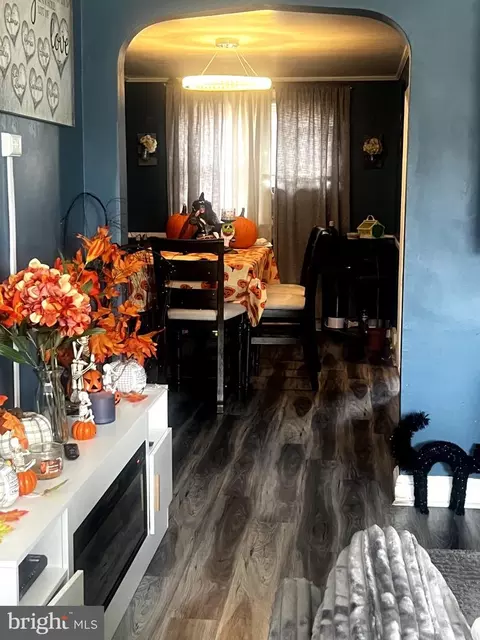 Cambridge Road, Clifton Heights, PA 19018