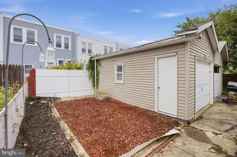 Exterior - 4 Oakley Rd, Darby, PA 19082 photo 8 of 9