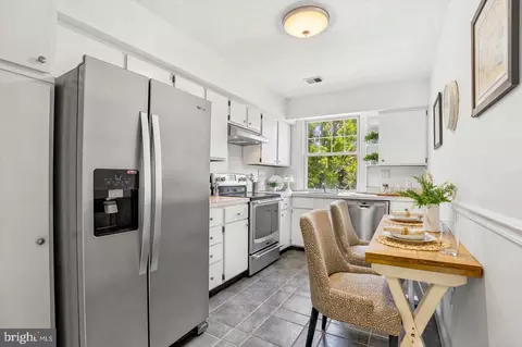 Kitchen - 500 E Lancaster Ave #105C, Wayne, PA 19087 photo 1 of 1