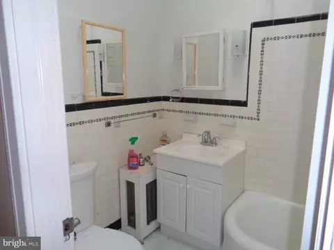 Bath - 7236 Brent Rd, Darby, PA 19082 photo 2 of 4