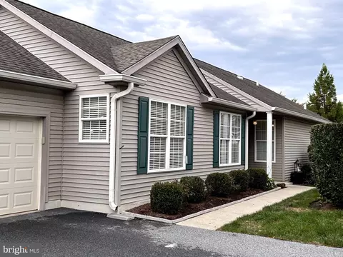 2102 White Fox Way, Glen Mills, PA 19342